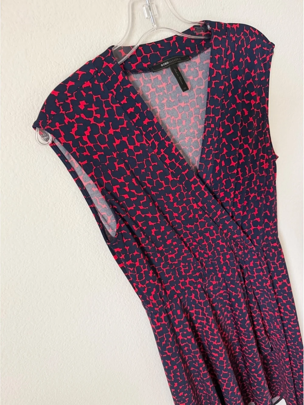 BCBGMAXAZRIA Sleeveless V-Neck Faux Wrap Blue/ Red Geo Hi-Low Dress Size XS